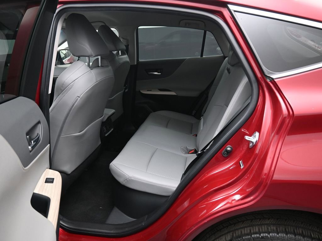 Used 2021 Toyota Venza XLE w/ Softex Package image 31