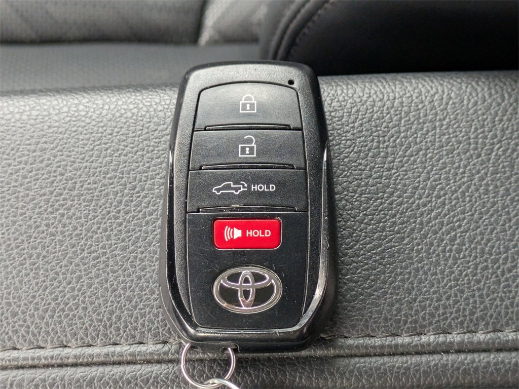 Used 2024 Toyota Tundra Limited image 30