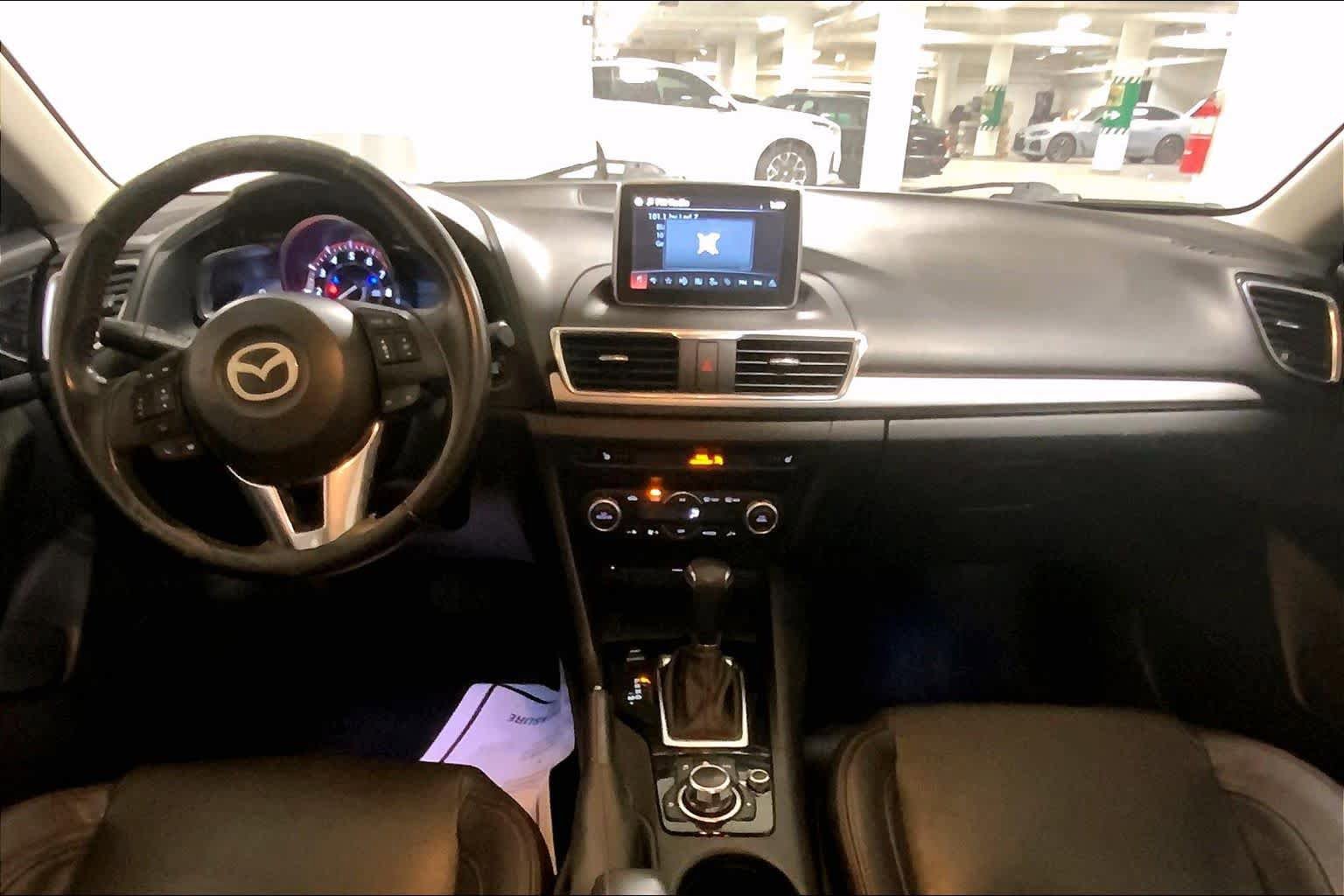 Used 2014 MAZDA MAZDA3 s Grand Touring w/ Technology Package FWD image 14