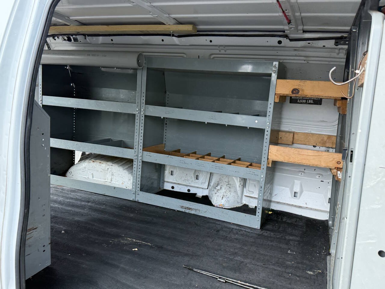 Used 2011 Ford E-250 and Econoline 250 w/ PWR Group RWD image 16