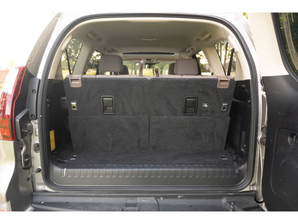 Used 2021 Lexus GX 460 Premium AWD/4WD image 16