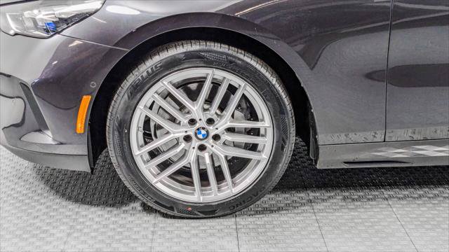 Used 2025 BMW 530i w/ Premium Package RWD image 36