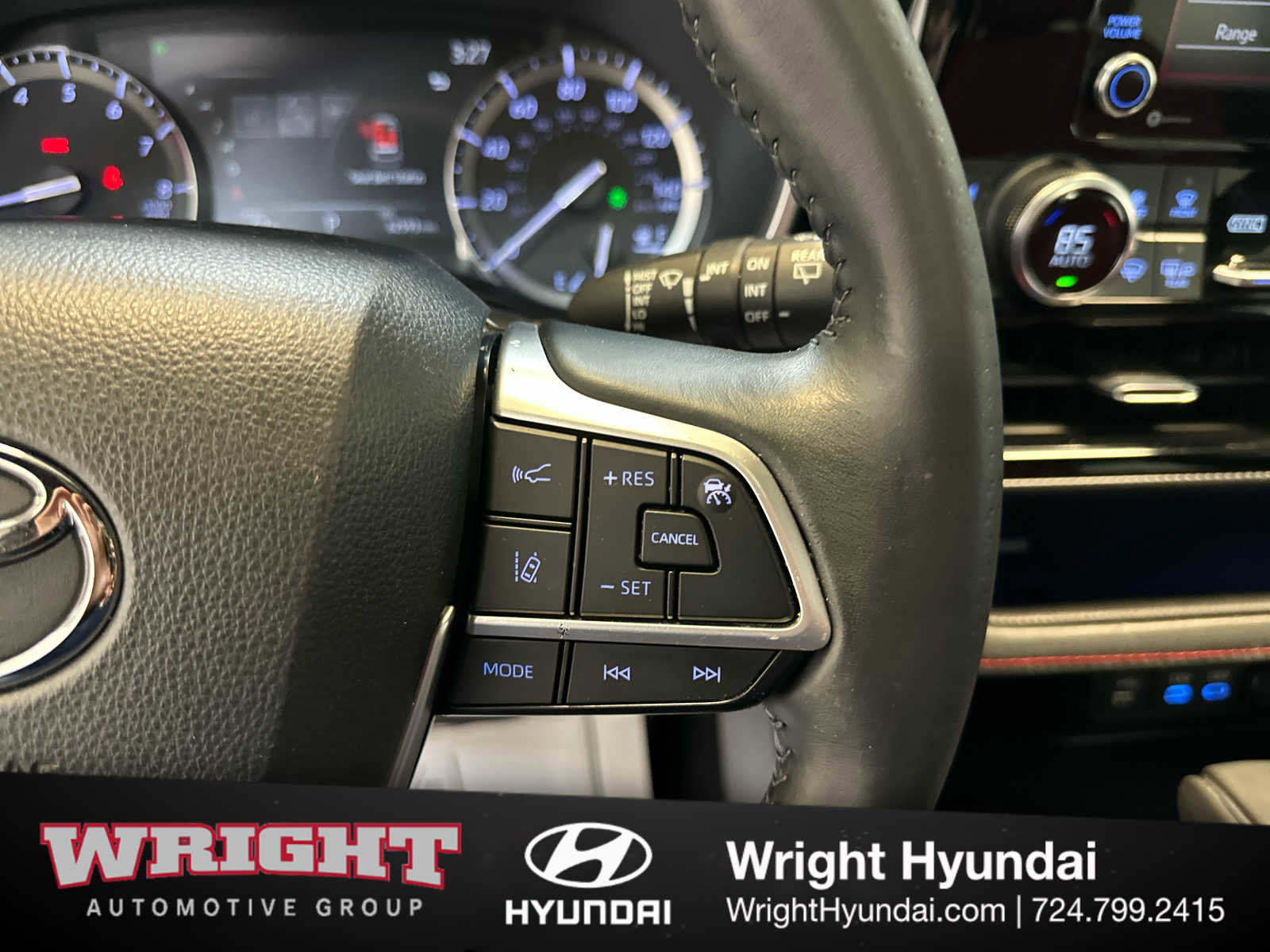 Used 2022 Toyota Highlander XSE image 21