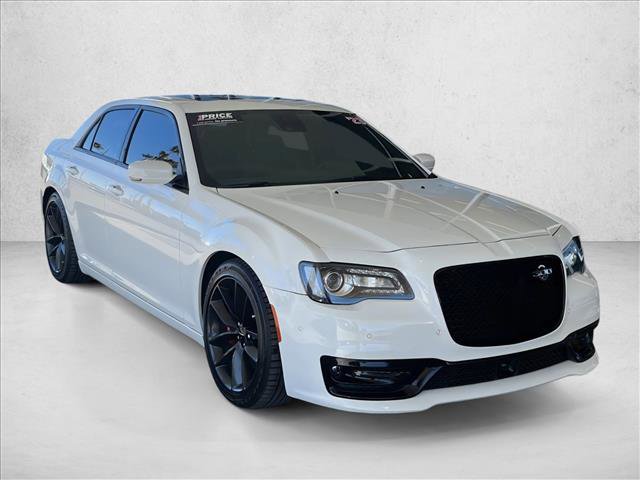 Used 2023 Chrysler 300 C image 5