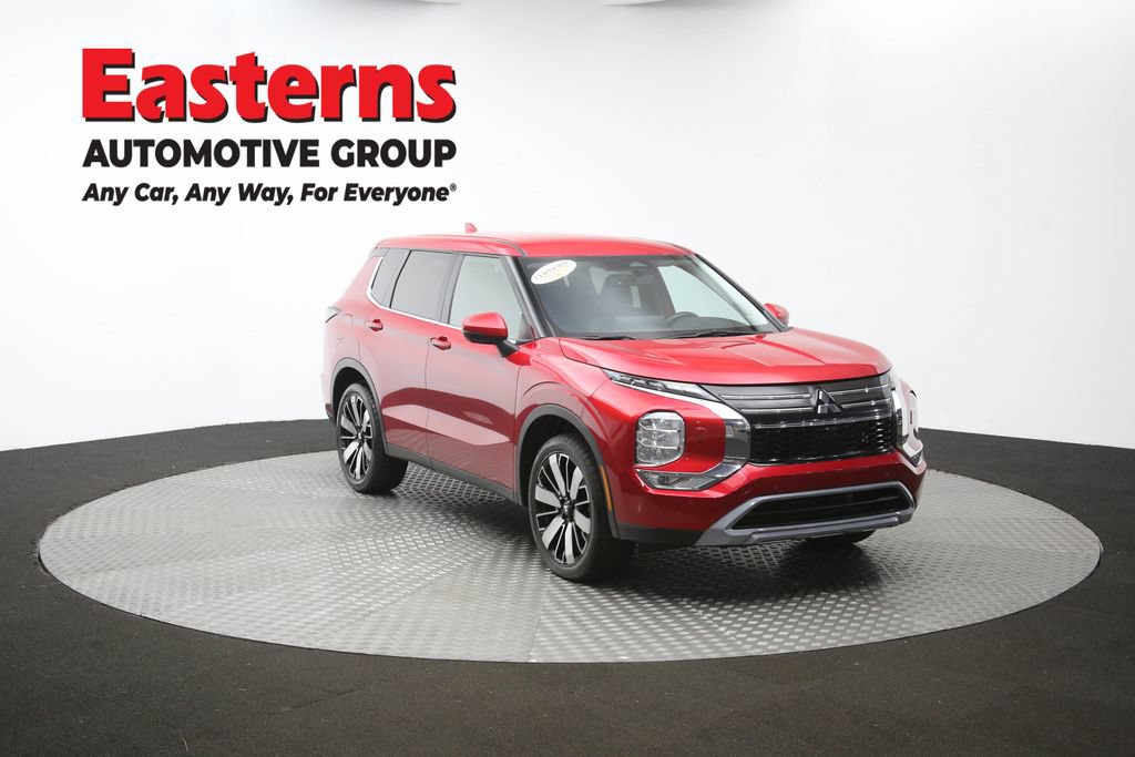 Used 2025 Mitsubishi Outlander SE AWD/4WD image 51
