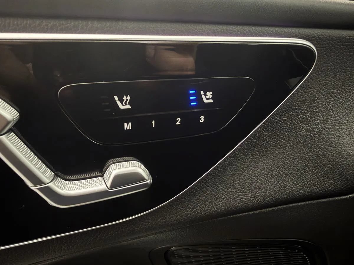 Used 2024 Mercedes-Benz GLC 300 4MATIC image 20