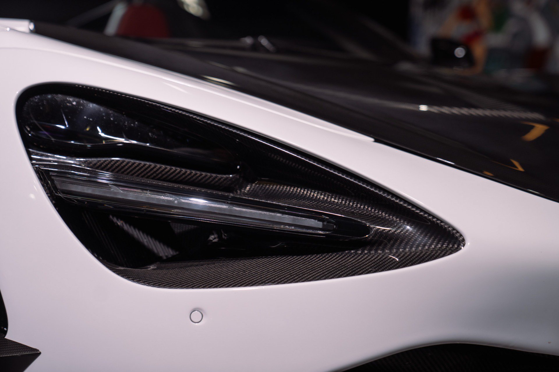 Used 2024 McLaren 750S Spider RWD image 17