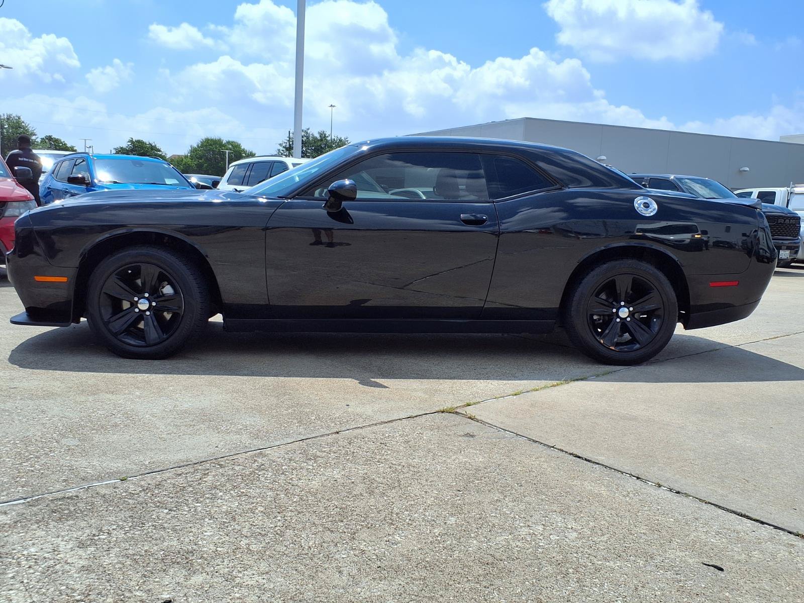 Used 2022 Dodge Challenger SXT RWD image 24