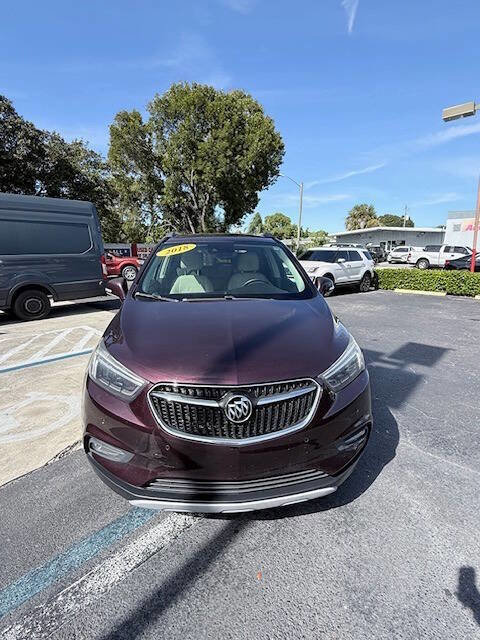 Used 2018 Buick Encore Premium image 9