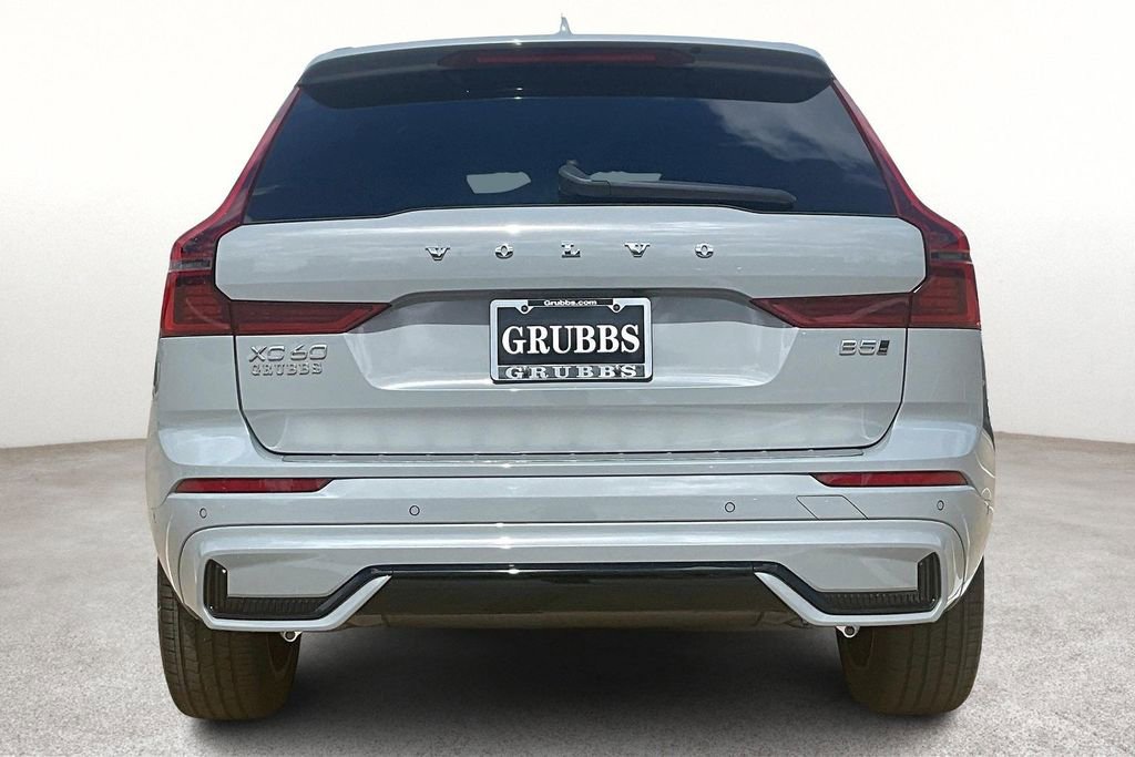 New 2026 Volvo XC60 B5 Plus w/ Protection Package Premier AWD/4WD image 7