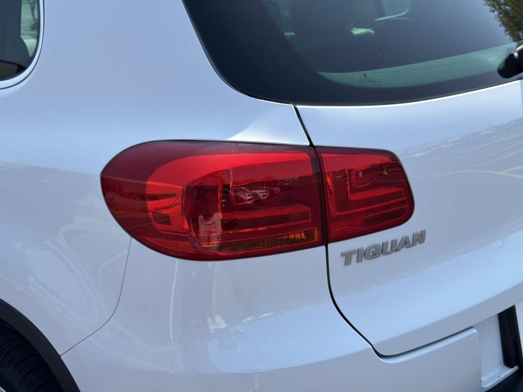 Used 2017 Volkswagen Tiguan Wolfsburg Edition FWD image 11