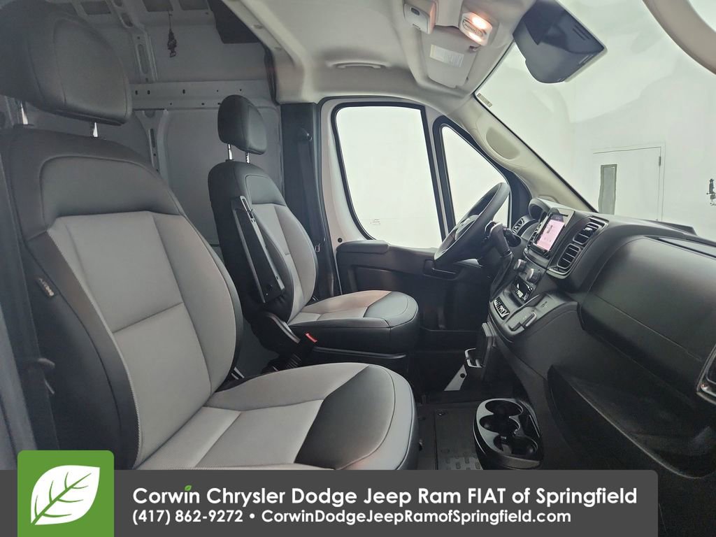 Used 2025 RAM ProMaster 2500 w/ Convenience Group FWD image 33
