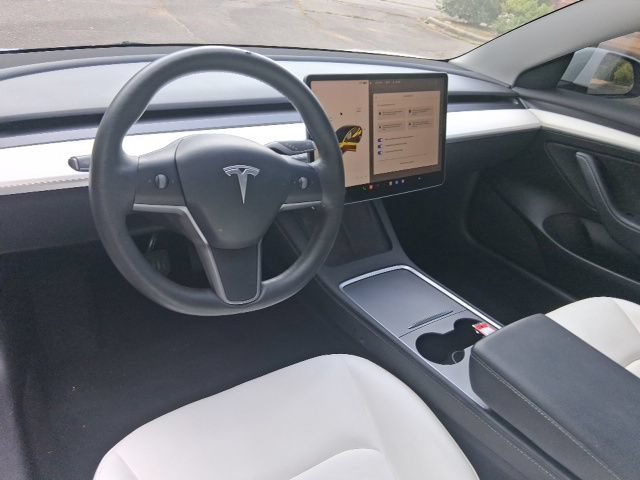 Used 2023 Tesla Model 3 Standard Range RWD image 14
