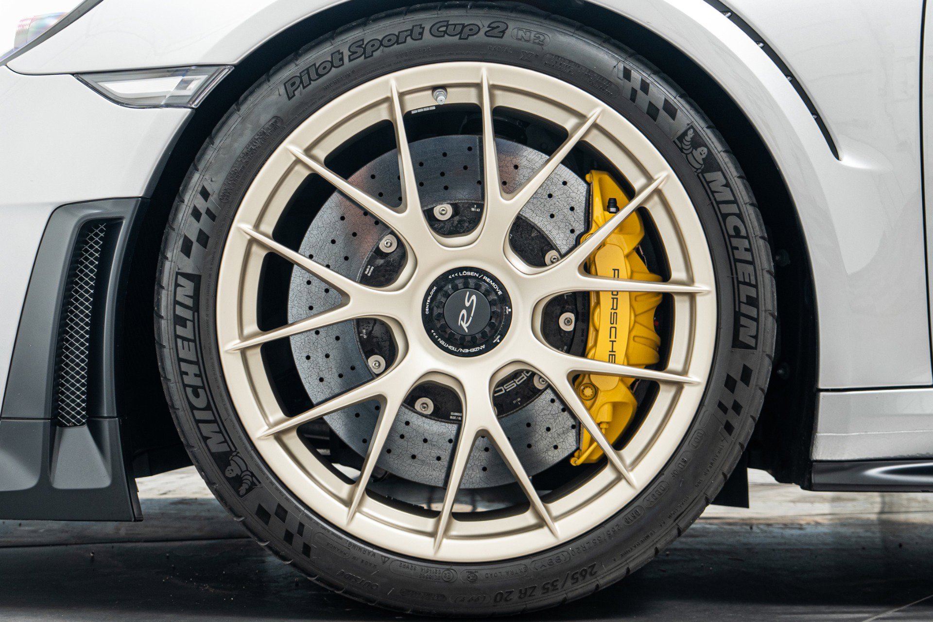 Used 2018 Porsche 911 GT2 RS RWD image 10