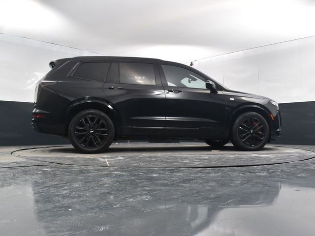 Used 2023 Cadillac XT6 Sport w/ LPO, ONYX Package image 49