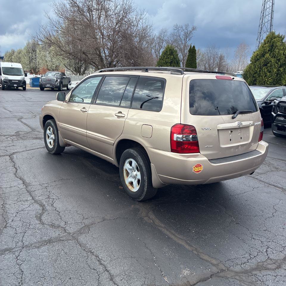Used 2005 Toyota Highlander 4WD image 10