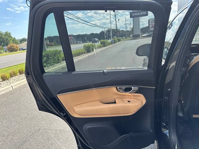 Used 2023 Volvo XC90 B6 Ultimate w/ Protection Package Premier AWD/4WD image 16