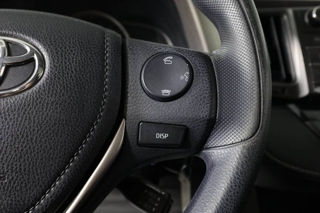Used 2015 Toyota RAV4 XLE AWD/4WD image 33