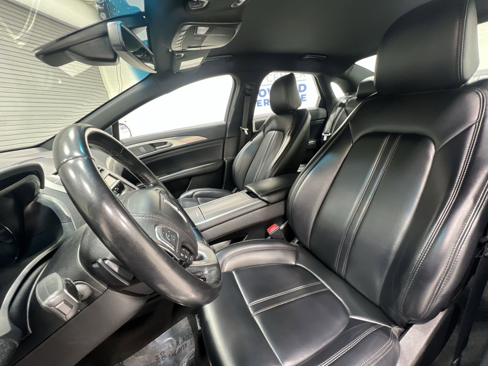 Used 2020 Lincoln MKZ AWD image 11