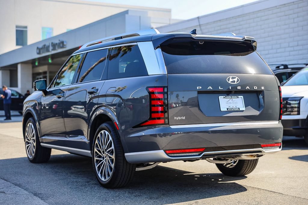 New 2026 Hyundai Palisade Calligraphy FWD image 4