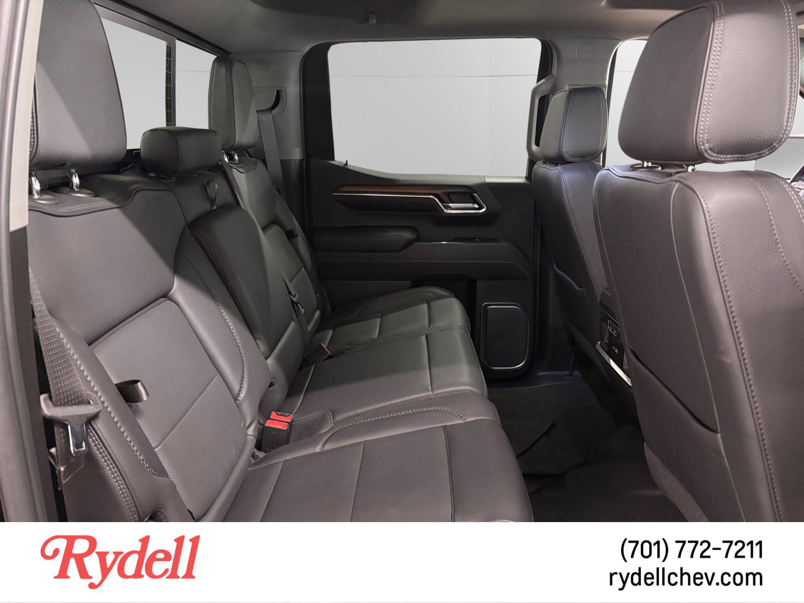 Used 2024 GMC Sierra 1500 Denali AWD/4WD image 17