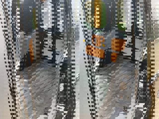 Used 2022 Ford Transit Connect XL image 32