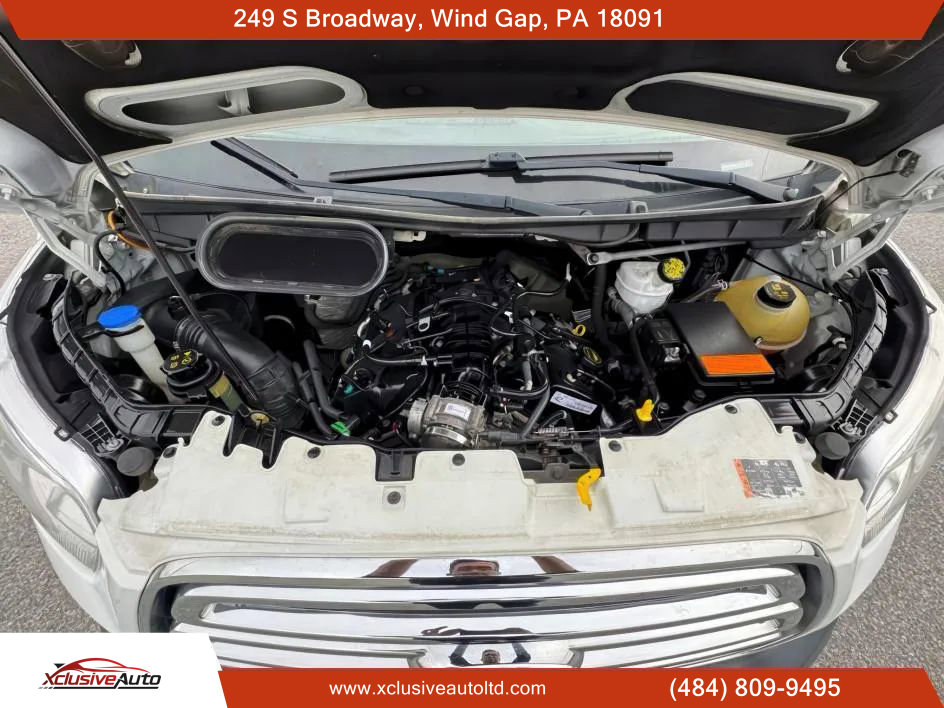 Used 2018 Ford Transit 150 XLT image 23