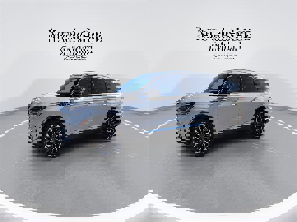 Used 2025 Lincoln Aviator Reserve w/ Equipment Group 201A image 4