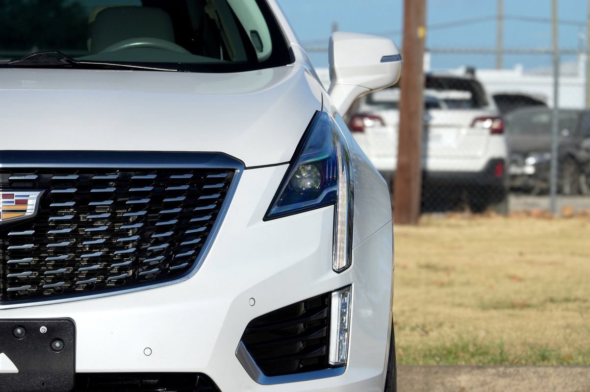 Used 2021 Cadillac XT5 Premium Luxury w/ LPO, Floor Liner Package FWD image 22