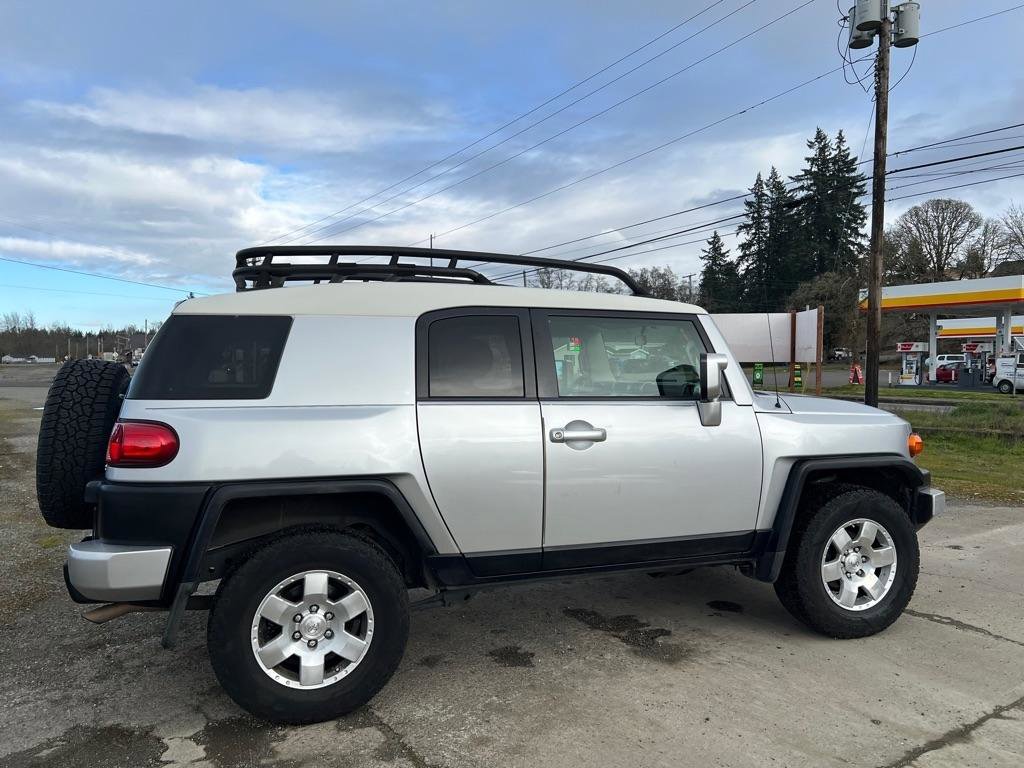 Used 2008 Toyota FJ Cruiser 4WD image 32