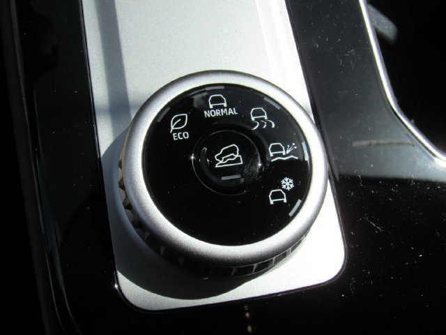 New 2026 Mitsubishi Outlander SE FWD image 31