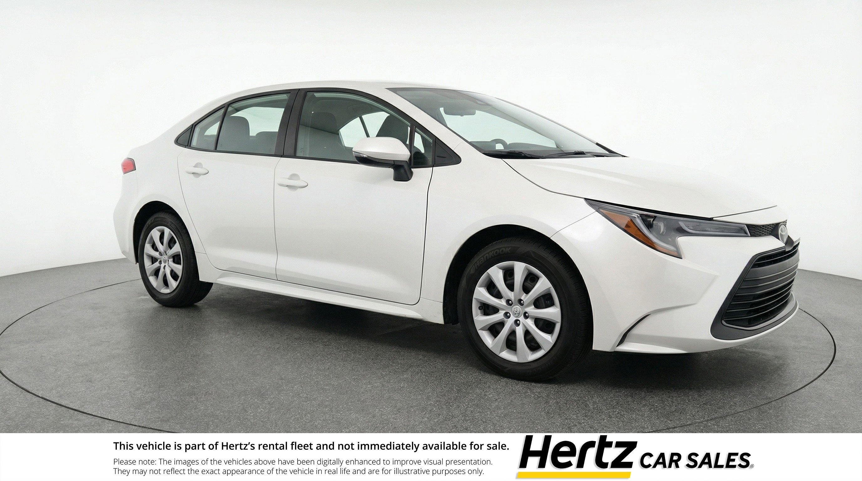 Used 2025 Toyota Corolla LE image 1