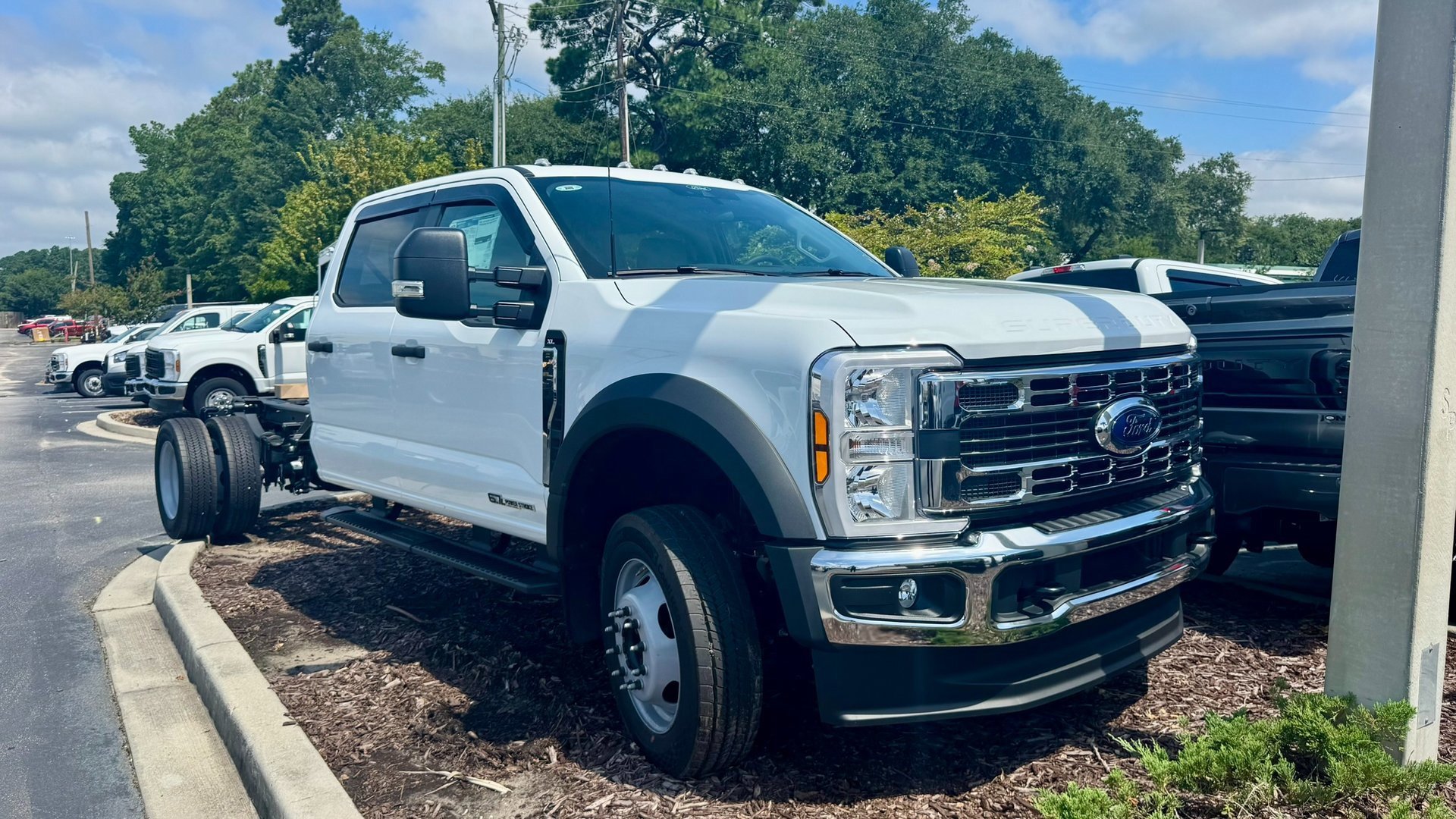 New 2025 Ford F450 XL w/ XL Chrome Package