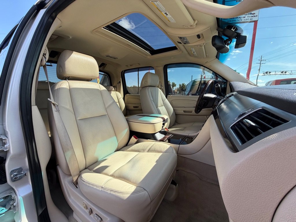 Used 2008 Cadillac Escalade EXT AWD/4WD image 8