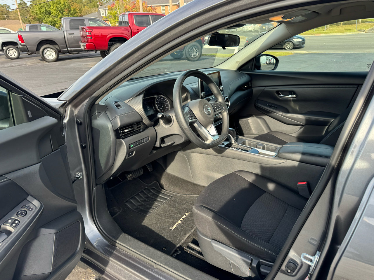 Used 2023 Nissan Sentra SV image 14