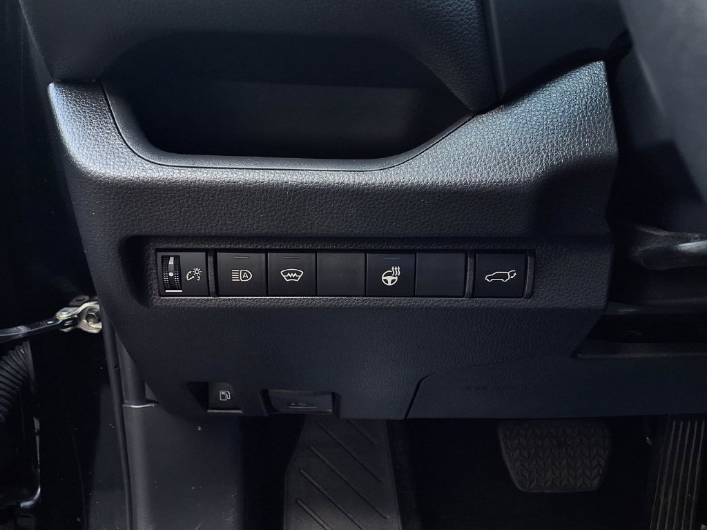 Used 2023 Toyota RAV4 XLE w/ Convenience Package AWD/4WD image 17