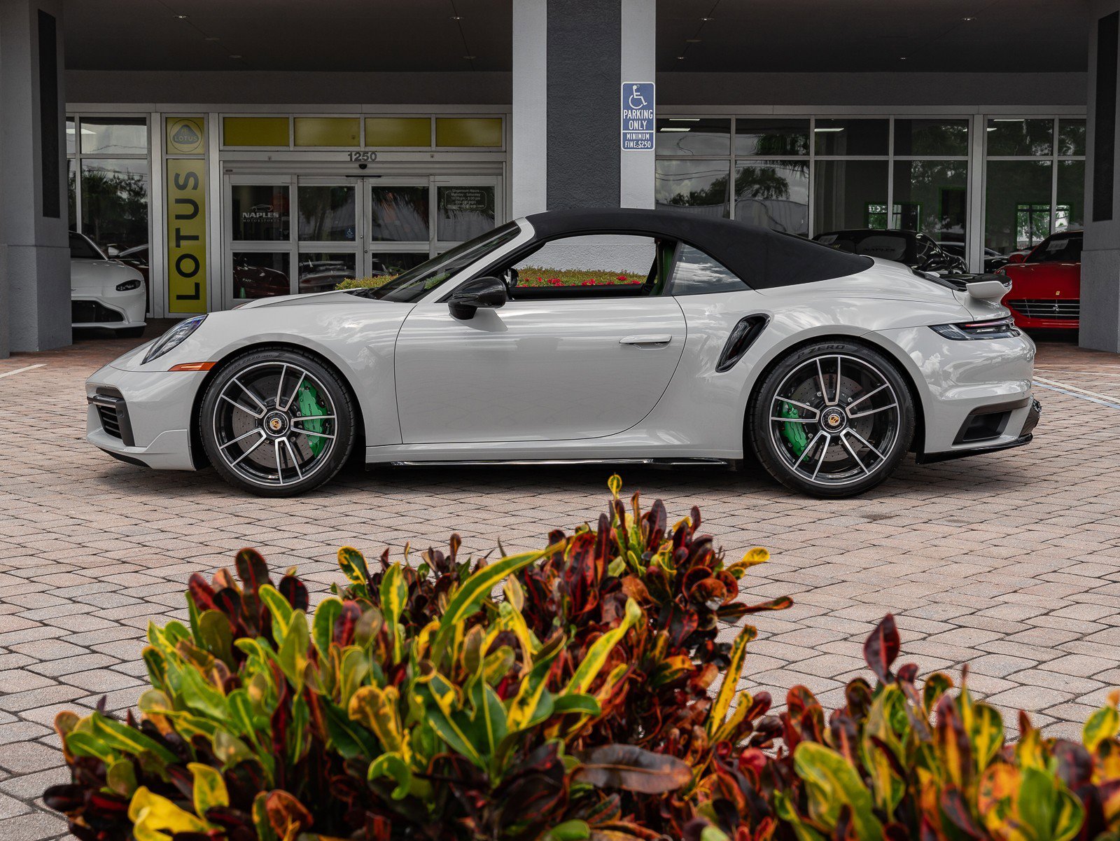 Used 2022 Porsche 911 Turbo S image 38