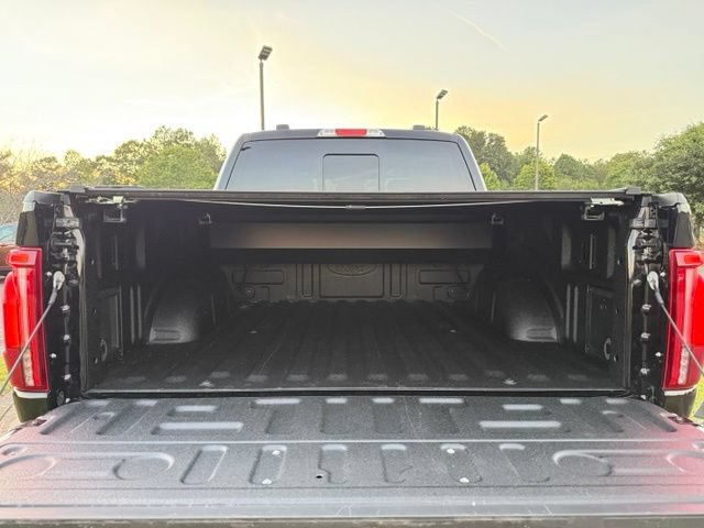 Used 2025 Ford F150 Lariat w/ Equipment Group 501A Mid AWD/4WD image 29