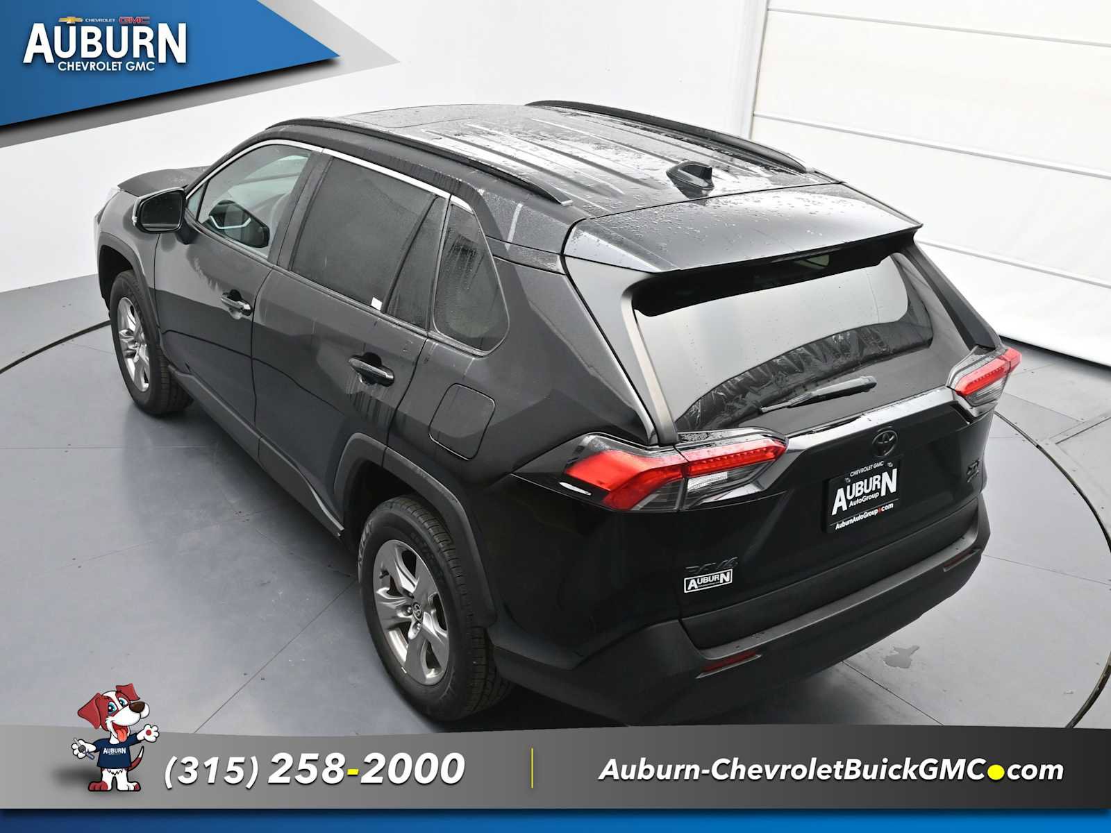 Used 2022 Toyota RAV4 XLE image 29