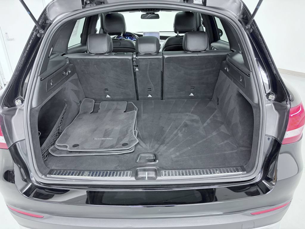 Used 2018 Mercedes-Benz GLC 300 4MATIC image 23
