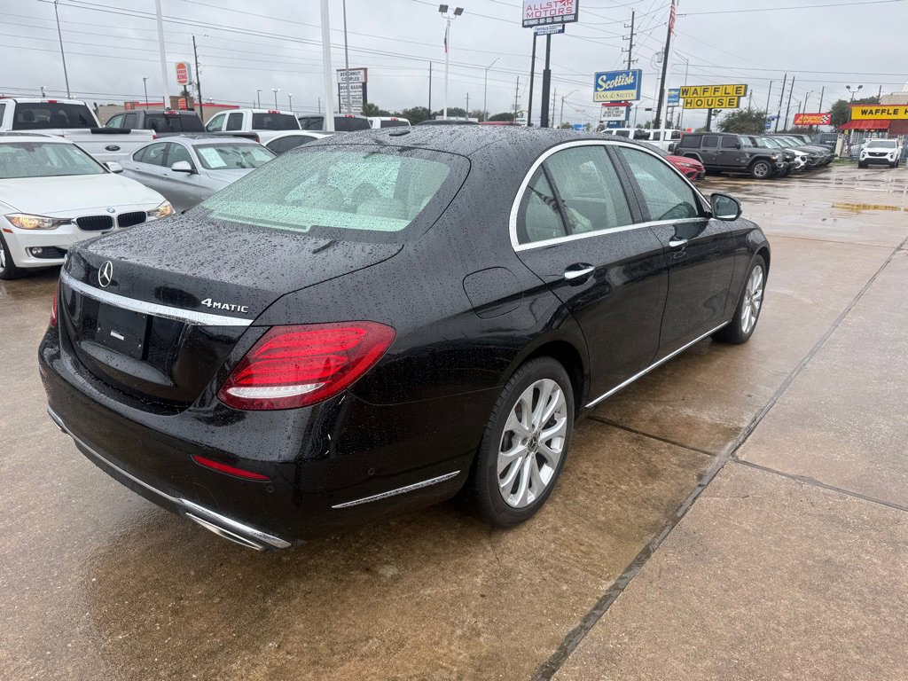 Used 2018 Mercedes-Benz E 400 4MATIC Sedan image 13