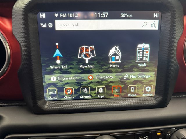 Used 2021 Jeep Gladiator Rubicon AWD/4WD image 13