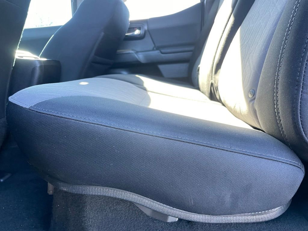 Used 2020 Toyota Tacoma TRD Off-Road w/ Technology Package image 39