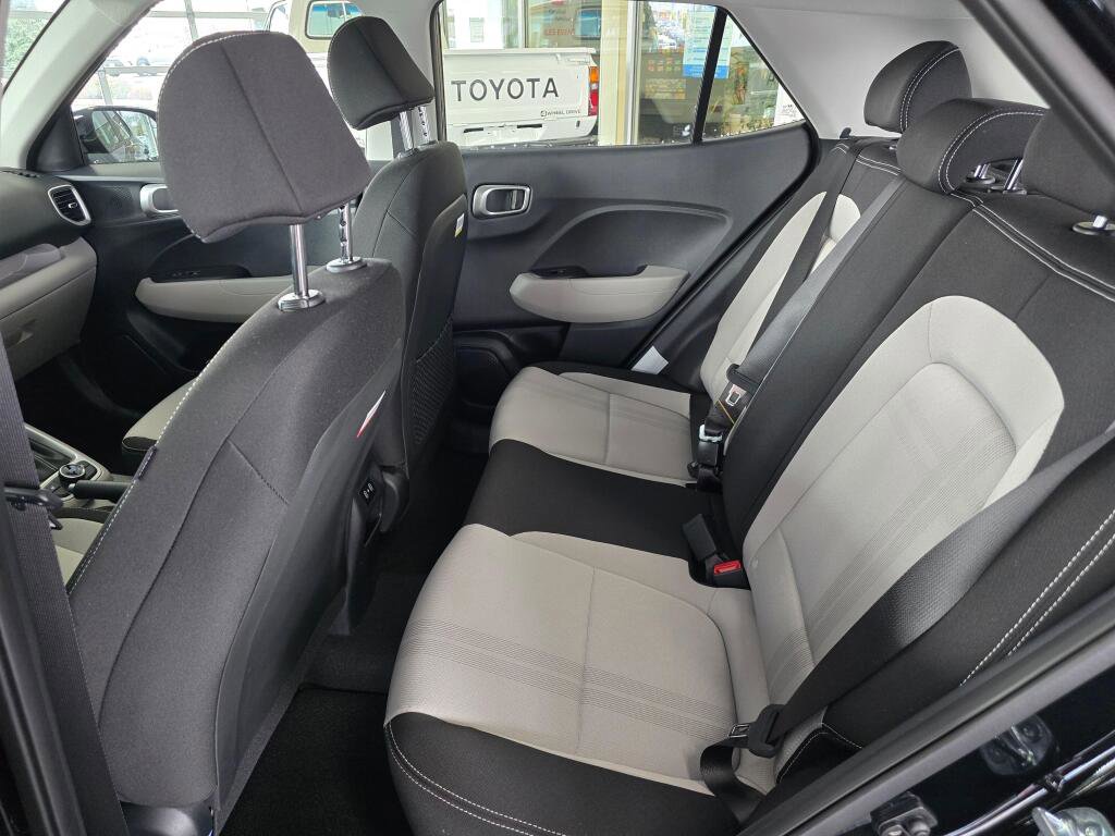 New 2026 Hyundai Venue SEL image 37