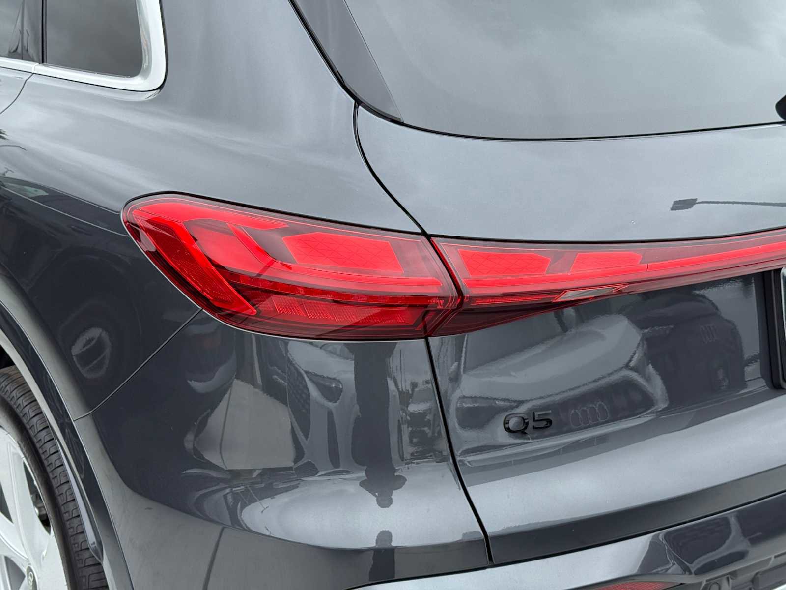 New 2025 Audi Q5 Prestige image 11
