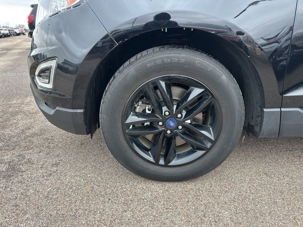 Used 2018 Ford Edge SEL w/ Equipment Group 201A image 17