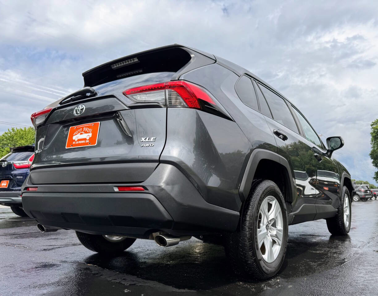 Used 2020 Toyota RAV4 XLE image 6