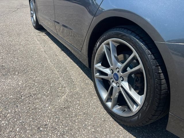 Used 2015 Ford Fusion Titanium FWD image 25