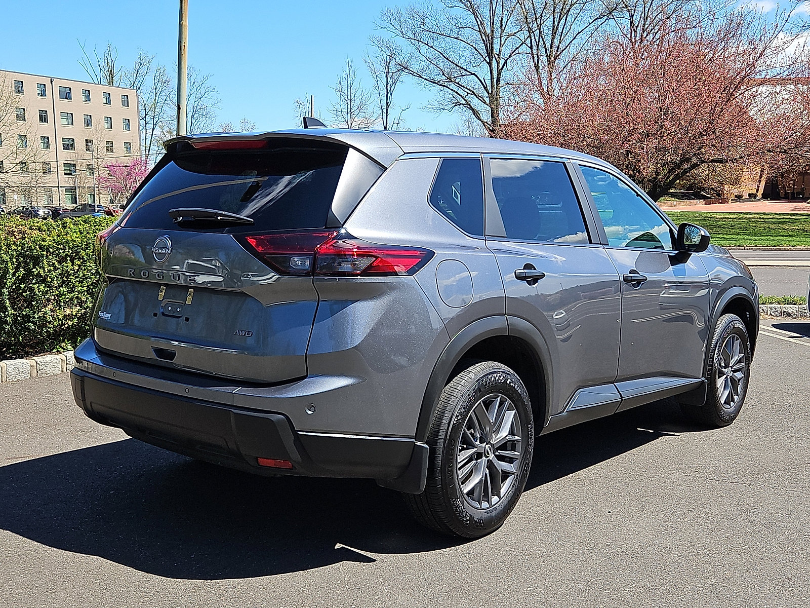 Certified 2025 Nissan Rogue S image 6
