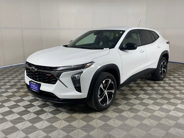 Used 2025 Chevrolet Trax RS w/ Driver Confidence Package FWD image 1